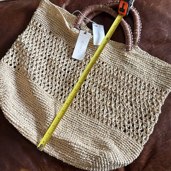 Tan Woven Tote/beach bag - Picture 8 of 9